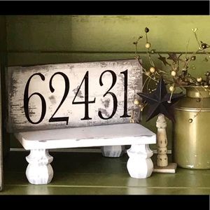 Personalized Farmhouse Hometown Zipcode Plaque